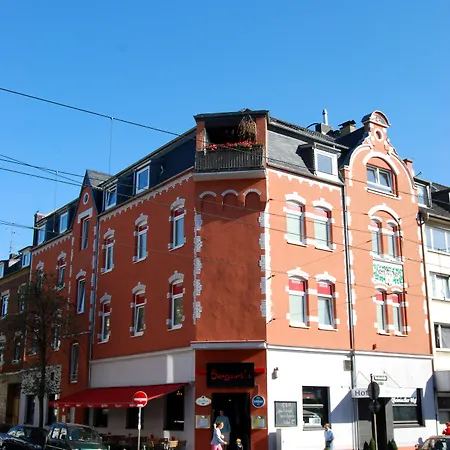 Rheinischer Hof Szálloda 3*