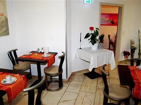 Rheinischer Hof Hotel 3*