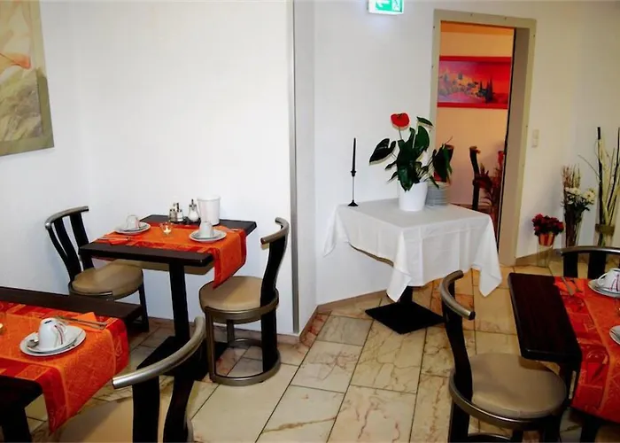 Rheinischer Hof Hotell 3*