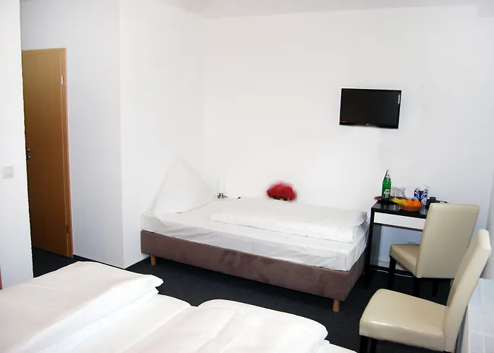 Hotell Rheinischer Hof 3*
